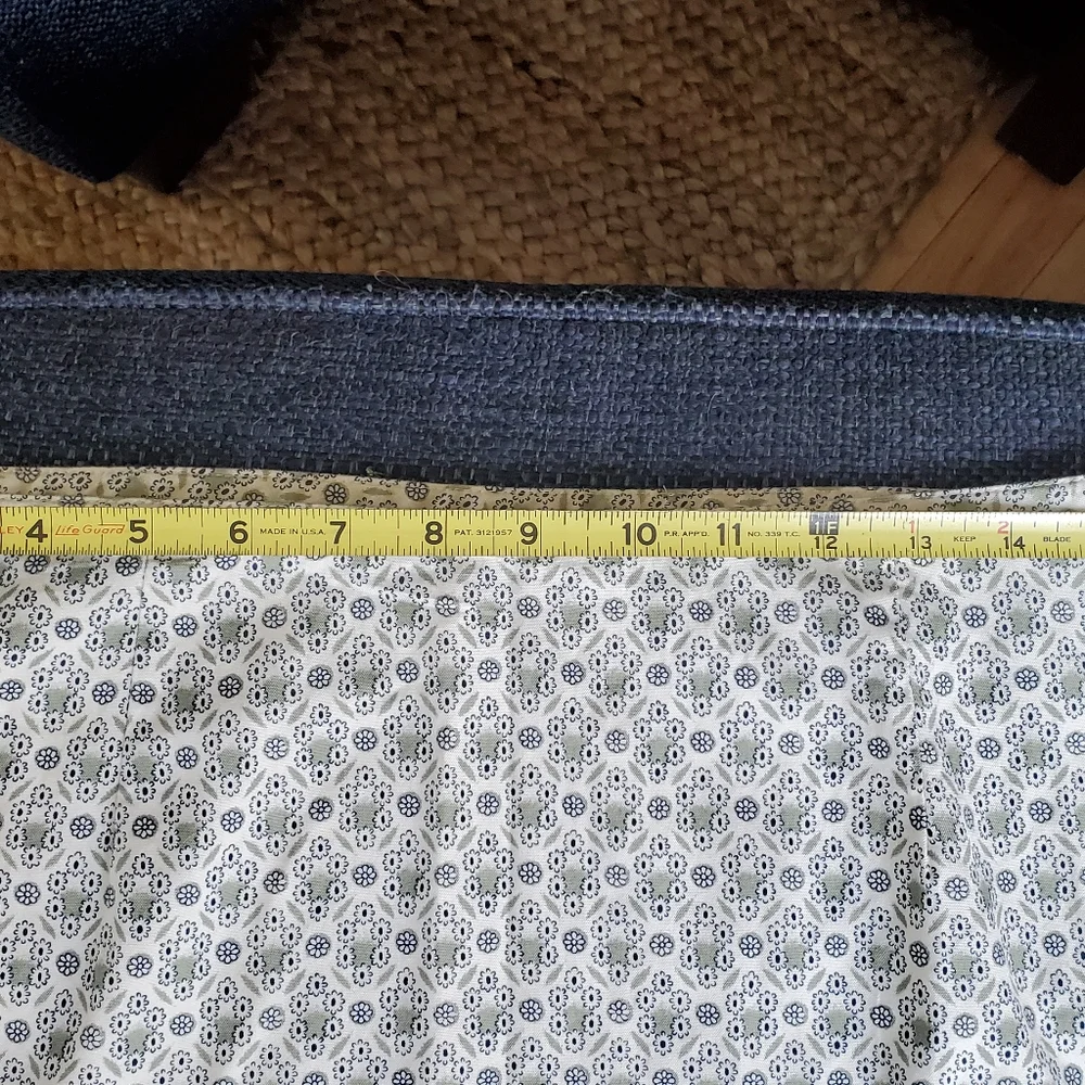 J. CREW Side Zip fitted skirt. Sz 12